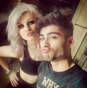 Zayn & Perrie – King & Queen of the duck face selfie!